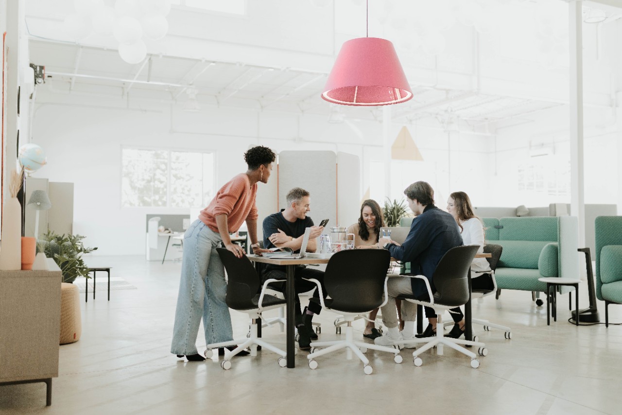 Project work at a shared table